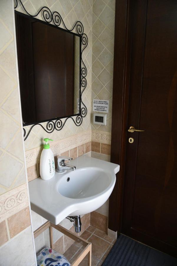 Hotel Corte Trecantaia 11 Holiday Bari Exteriér fotografie
